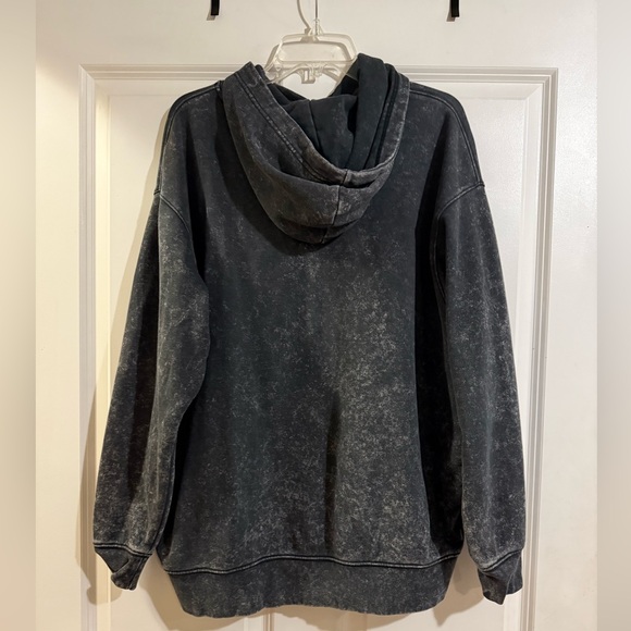 Nike Women’s Sweatshirt - Picture 3 of 3